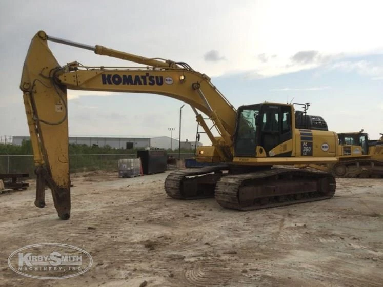 Used Komatsu in yard